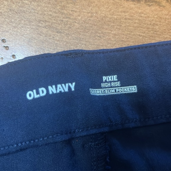 Old Navy Women’s High Waisted Pixie Skinny Pants Navy - Picture 8 of 8